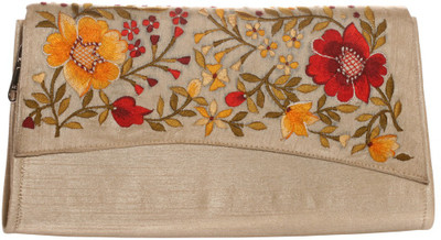 

Soulful Threads Party Beige Clutch