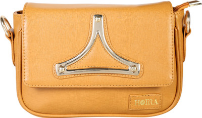 

Horra Casual Tan Clutch