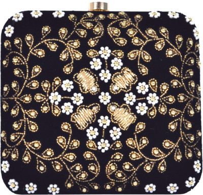 

Tooba Handicraft Party Black Clutch