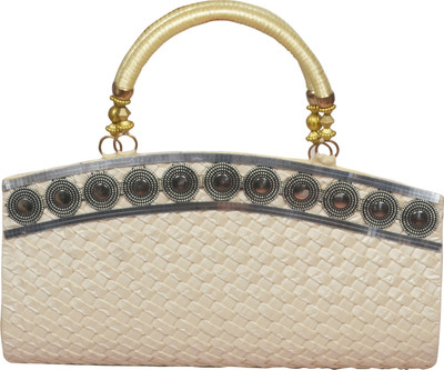 

Freddys Casual White Clutch