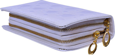 

Gorgeous Casual White Clutch