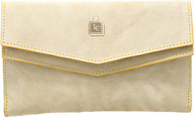 

Le Craf Casual Beige Clutch