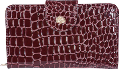 

Saras Trader Casual Brown Clutch