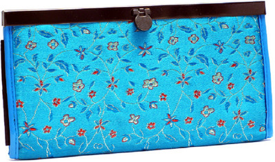 

Apex Party Blue Clutch