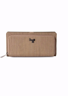 

Baggit Casual Beige Clutch