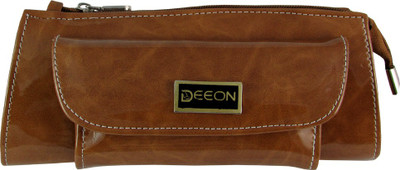 

Deeon Formal Beige Clutch