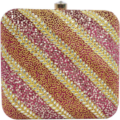 

Tooba Handicraft Party Maroon Clutch