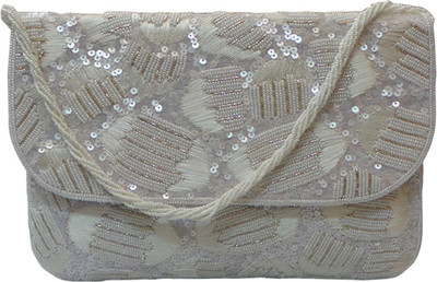

Bhamini Party White Clutch