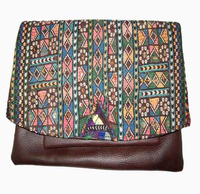 

Nafees Casual Multicolor Clutch