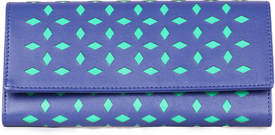

Arfafashions Casual Blue Clutch