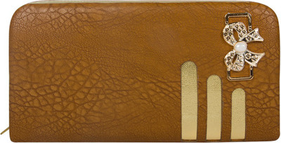

Polki Casual Tan, Gold Clutch, Gold;tan