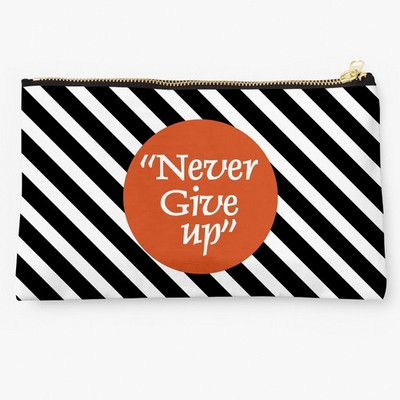 

Uptown18 Casual Multicolor Clutch