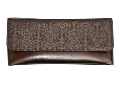 

The Trendy Casual Gold Clutch