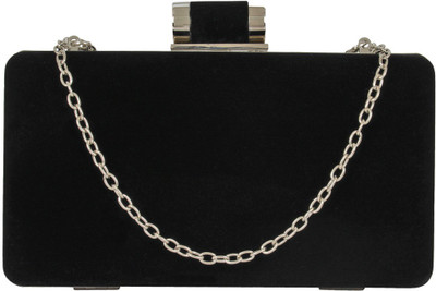 

PamperVille Party Black Clutch
