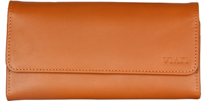 

Viari Formal Tan Clutch