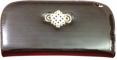 

Smyle Party Black Clutch