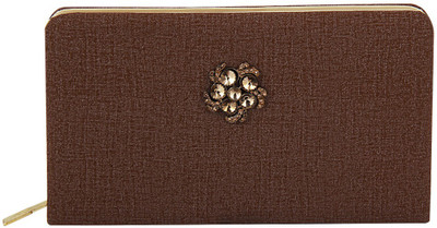 Gihaan Party Beige Clutch