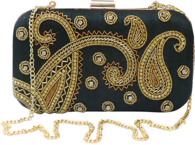 

Bhamini Party Black Clutch