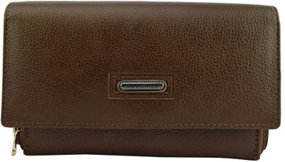 

Moochies Formal Beige Clutch