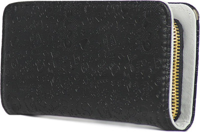 

Urban Gypsys Casual Black Clutch