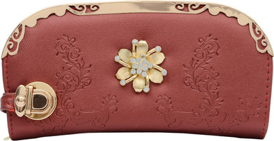 

Bagaholics Casual Red Clutch