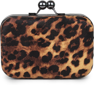

Amatra Party Black Clutch