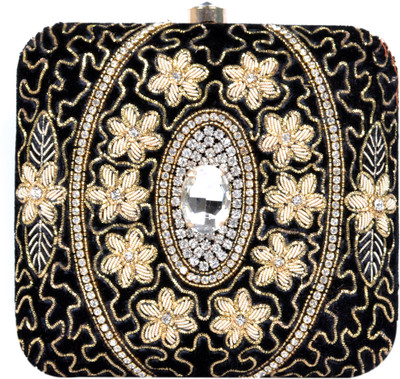 

Tooba Handicraft Party Black Clutch