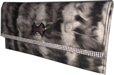 

Apnav Formal Black Clutch