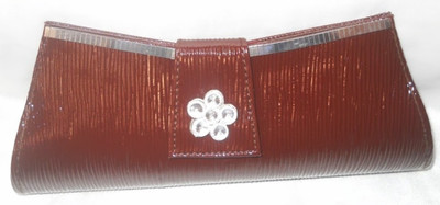 

MTE Casual Red Clutch