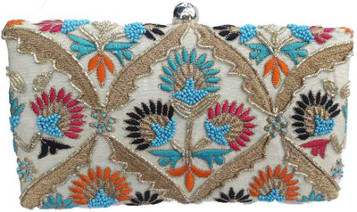 

The Indian Handicraft Store Party White Clutch