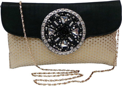 

Bhamini Party Black Clutch