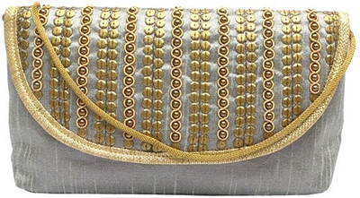 

Bhamini Party Silver Clutch