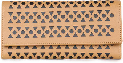 

Glasy Casual Beige Clutch