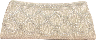 

Freddys Casual Silver Clutch