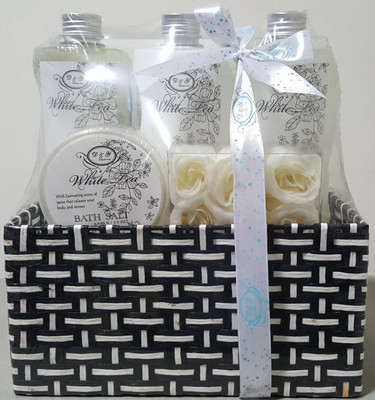 

Combo kit White Tea Bath Set Combo Set(Set of 5)
