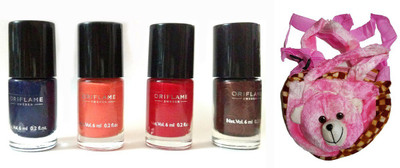 

Oriflame Sweden Pure colour Nail polish mini set of 4 with carry pouch 6 ml(Set of 5)