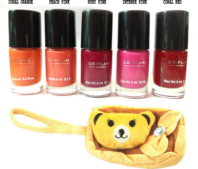 

Oriflame Sweden Pure colour mini nail polish 6ml set of 5 with carry pouch(Set of 6)