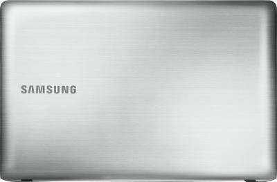 Samsung NP300E5E-A04IN Laptop (2nd Gen PDC/ 2GB/ 500GB/ Win8) (15.6 inch, SLeek SIlver, 2.2 kg) 
