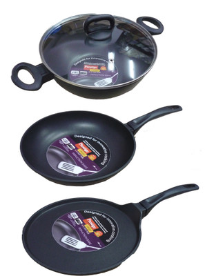 

Prestige Die Cast Plus Induction Bottom Cookware Set(Aluminium, 4 - Piece), Black