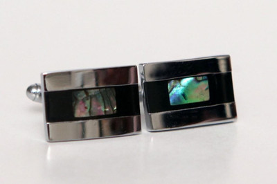 

Blacksmithh Shell Cufflink(Black)
