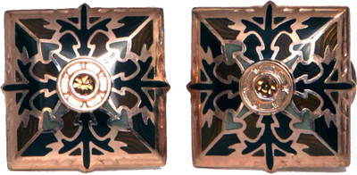 

Blacksmithh Enamel Cufflink(Gold)