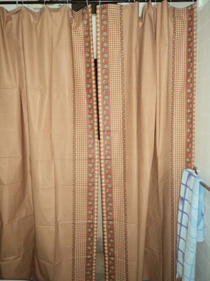 

Amita Home Furnishing 213 cm (7 ft) Polyester Shower Curtain (Pack Of 2)(Floral, Multicolor)