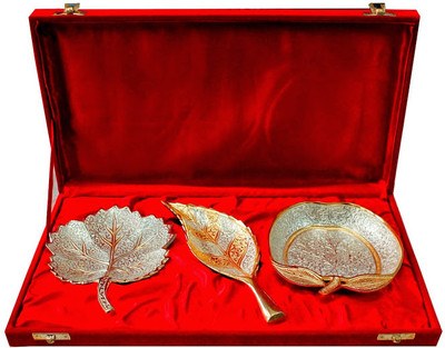 16% OFF on Dekor World Shapes Tray Set Brass Decorative Platter(Multicolor, Pack of 3) 16% OFF on Dekor World Shapes Tray Set Brass Decorative Platter(Multicolor, Pack of 3)