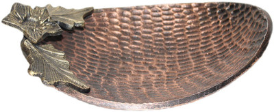 

Sarvsiddhi Antique Copper Finish Floral Design Small Oval Shape Decorative Fruit Bowl Aluminium Decorative Platter(Brown)