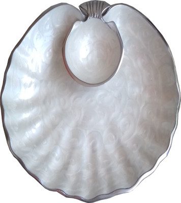 

Decor8 Aluminium Decorative Platter(White, Silver, Pack of 2)