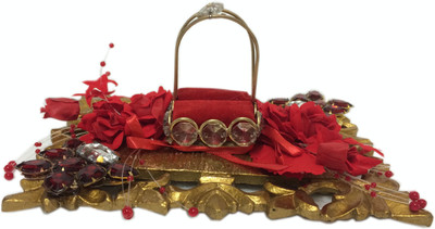 

loopsnknots Polyresin Decorative Platter(Gold, Red)