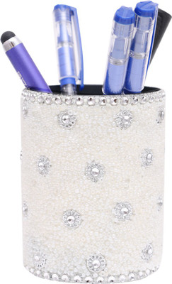 

Homeshopeez 1 Compartments PlasticMetal Handcrafted Penstand(White)