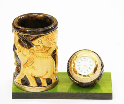 

Craft Junction 1 Compartments Wooden Pen stand(Multicolor)