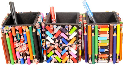

Aahum 1 Compartments Wooden Handmade Natraj Color Pencils Pen Stand (Set of 3)(Multicolor)