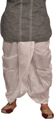 Larwa Solid Men Dhoti